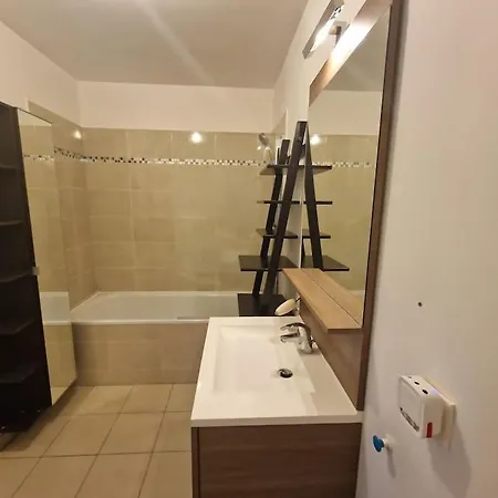 Apartment Chic Pres Du Village Olympique Saint-Ouen (Seine-Saint-Denis)