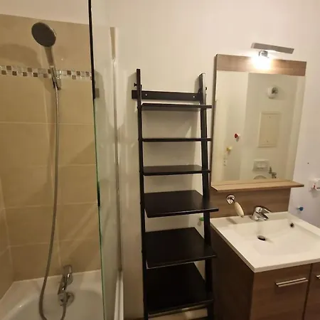 Apartment Chic Pres Du Village Olympique *
