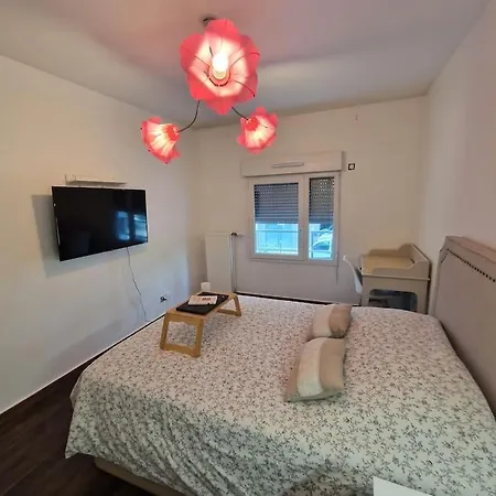 Chic Pres Du Village Olympique Apartment
